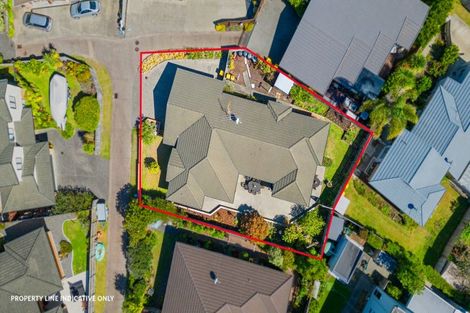 Photo of property in 20 Mackwell Road, Fairview Heights, Auckland, 0632