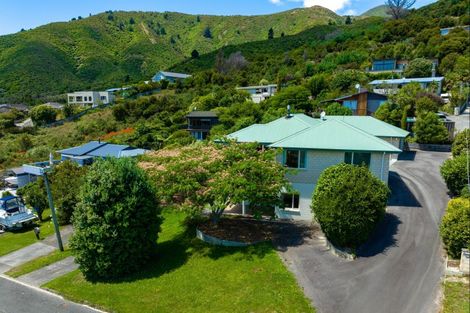 Photo of property in 34 Moana View Road, Waikawa, Picton, 7220