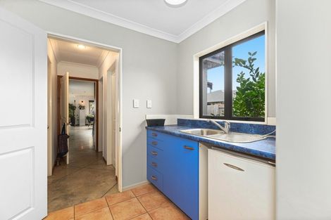 Photo of property in 13 Dixon Road, Fitzroy, Hamilton, 3206