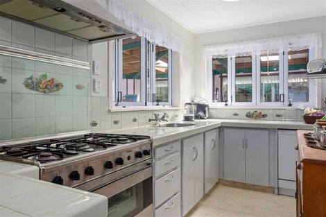 Photo of property in 1e Te Kaha Church Road, Te Kaha, Opotiki, 3199