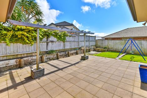 Photo of property in 20 Aberdeen Crescent, Wattle Downs, Auckland, 2103