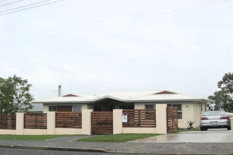 Photo of property in 33 Sherwood Road, Onerahi, Whangarei, 0110