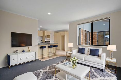 Photo of property in 94 Redcastle Drive, East Tamaki, Auckland, 2013