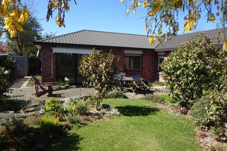 Photo of property in 2/67 Veitches Road, Casebrook, Christchurch, 8051