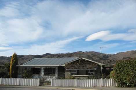 Photo of property in 2 Down Street, Cromwell, 9310