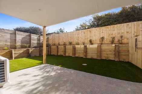 Photo of property in 1/63 Hillcrest Avenue, Hillcrest, Auckland, 0627