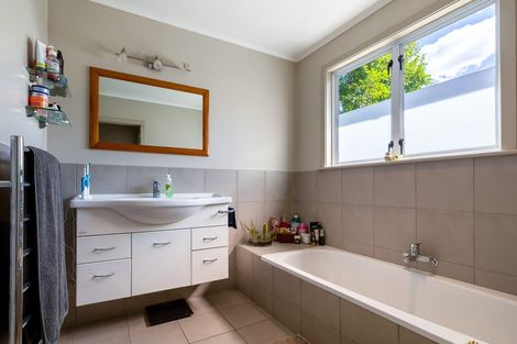 Photo of property in 312 Glengarry Road, Glen Eden, Auckland, 0602