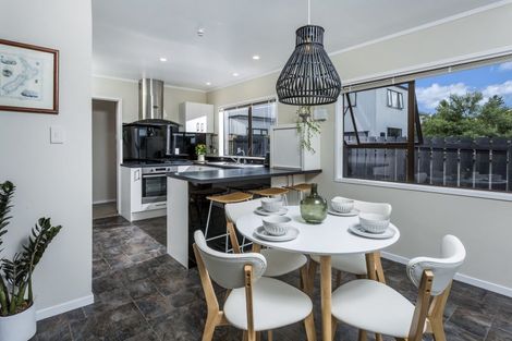 Photo of property in 1/30 Ngataringa Road, Devonport, Auckland, 0624