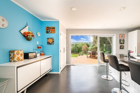 Photo of property in 106 Renown Road, Raumati South, Paraparaumu, 5032