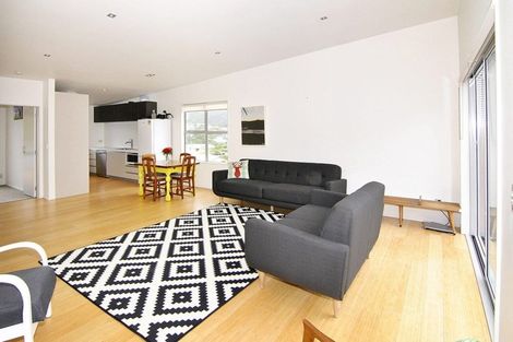 Photo of property in 34 Saddleback Grove, Karori, Wellington, 6012