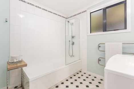 Photo of property in 295 Main Road, Tawa, Wellington, 5028