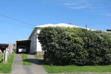 Photo of property in 23 Ashton Terrace, Castlecliff, Whanganui, 4501