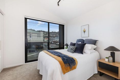 Photo of property in 2/149 Onepu Road, Lyall Bay, Wellington, 6022