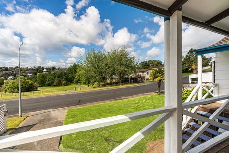 Photo of property in 50 Athena Drive, Totara Vale, Auckland, 0629