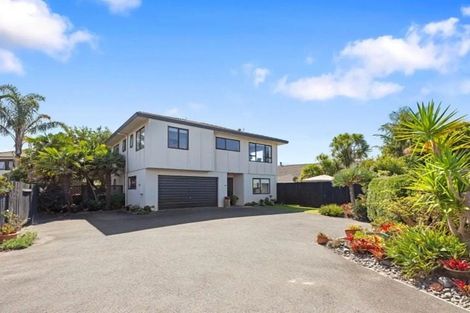 Photo of property in 10a Hayley Grove, Papamoa Beach, Papamoa, 3118