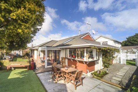 Photo of property in 12a Fraser Court, Roslyn, Palmerston North, 4414