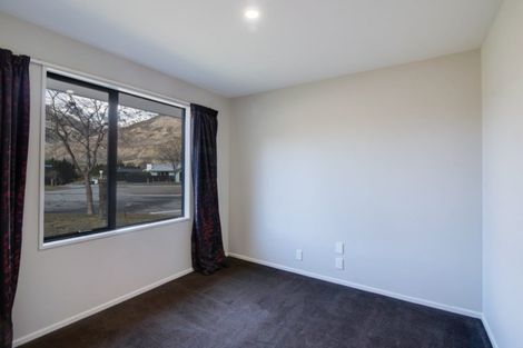 Photo of property in 2 Quill Street, Lake Hayes, Queenstown, 9304