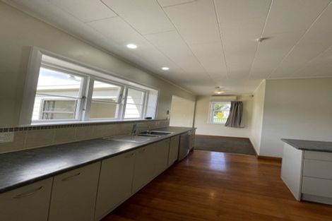 Photo of property in 7 Okura Grove, Boulcott, Lower Hutt, 5010