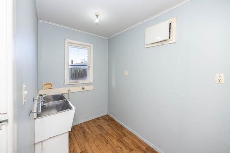 Photo of property in 16 Thornton Place, Melville, Hamilton, 3206