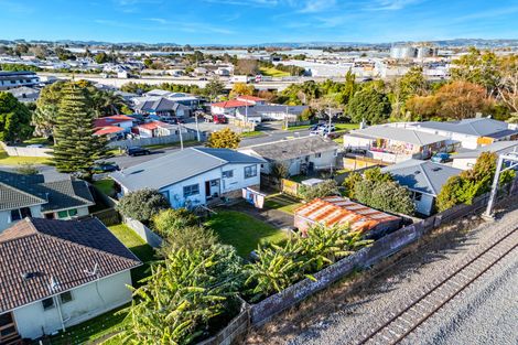 Photo of property in 69 Ferguson Street, Manurewa East, Auckland, 2102