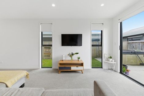 Photo of property in 16 Hinaki Street, Poike, Tauranga, 3112