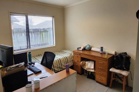 Photo of property in 28 Sirius Crescent, Rototuna North, Hamilton, 3210