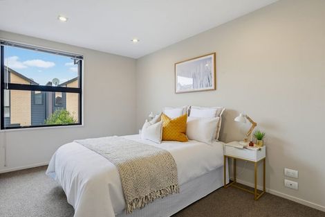 Photo of property in 3b The Oval, Hillmorton, Christchurch, 8024