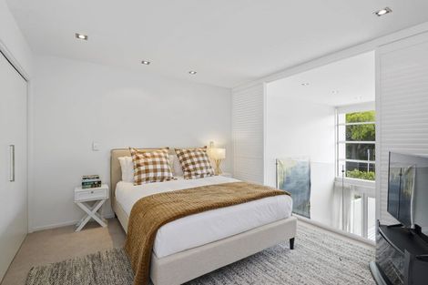 Photo of property in 12 Holly Road, St Albans, Christchurch, 8014