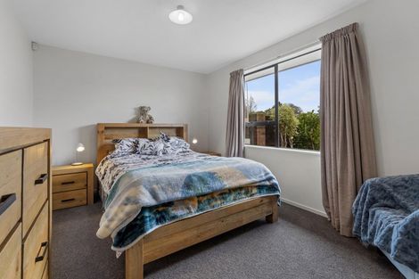 Photo of property in 1/25 La Perouse Place, Northcote, Christchurch, 8052