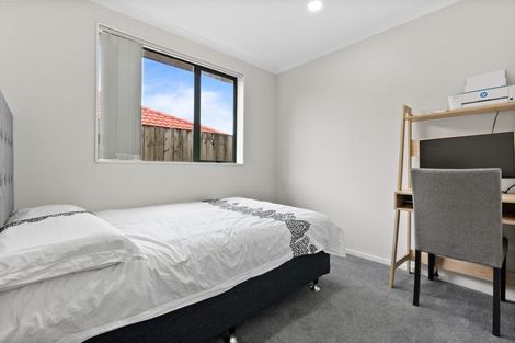 Photo of property in 4 Kumar Place, The Gardens, Auckland, 2105