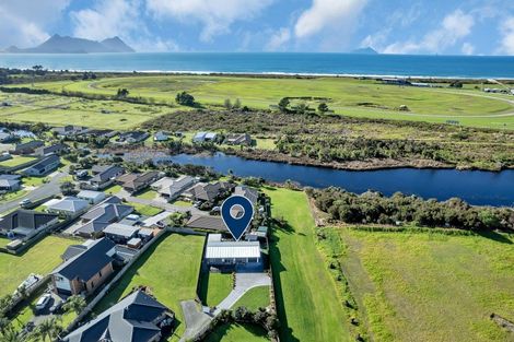 Photo of property in 11 Sea Dune Place, Ruakaka, 0116