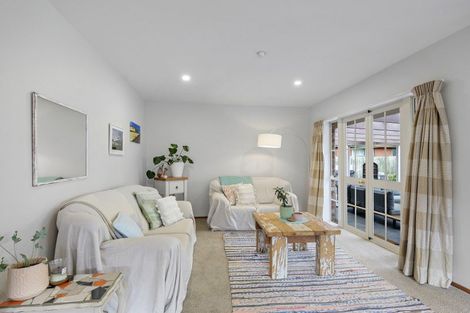 Photo of property in 13 Oldham Place, Darfield, 7510