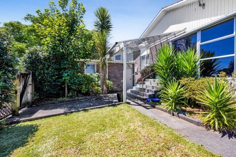 Photo of property in 44 Gilbert Street, New Plymouth, 4310