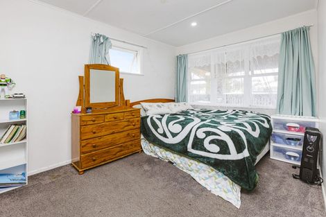 Photo of property in 3 Corsair Crescent, Mangere, Auckland, 2022