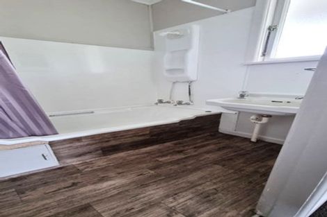 Photo of property in 57 Queen Road, Bellevue, Tauranga, 3110