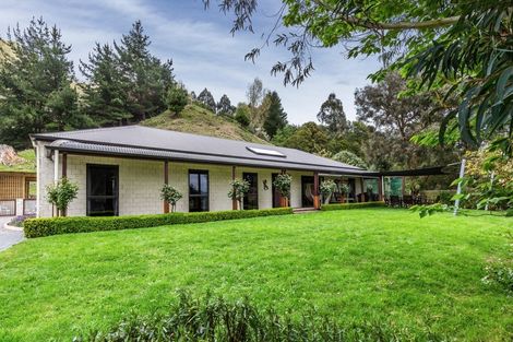 Photo of property in 879 Tukairangi Road, Acacia Bay, Taupo, 3385