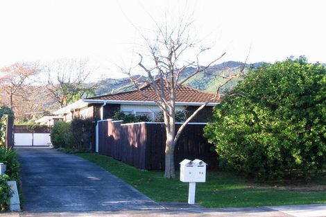 Photo of property in 9a Fleetwood Grove, Waikanae, 5036