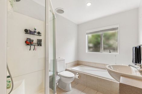 Photo of property in 4 Hendrika Court, Hobsonville, Auckland, 0618