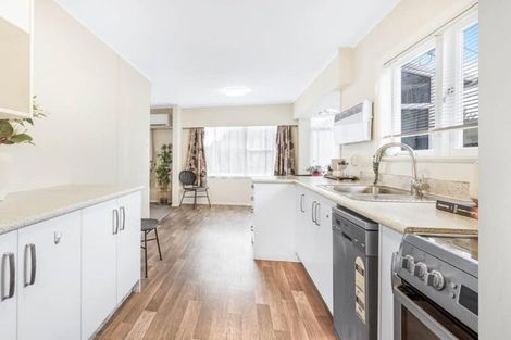 Photo of property in 8 Defoe Avenue, Hillcrest, Hamilton, 3216