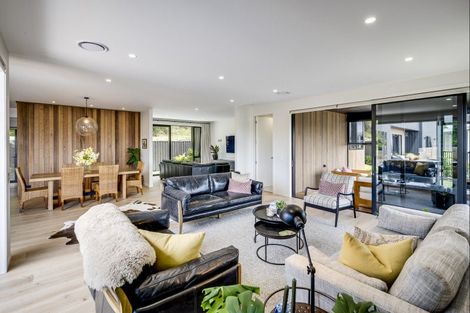 Photo of property in 72 Breadalbane Avenue, Havelock North, 4130