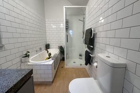 Photo of property in 98 Riddiford Street, Newtown, Wellington, 6021