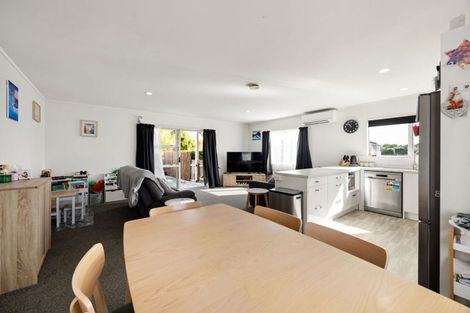 Photo of property in 15 Myrlene Place, Nawton, Hamilton, 3200
