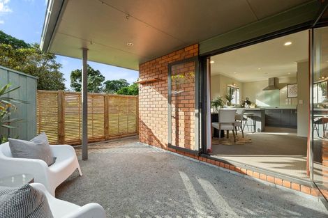 Photo of property in 33a Lismore Street, Strandon, New Plymouth, 4312