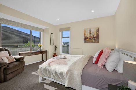 Photo of property in 42 John Burke Drive, Aotea, Porirua, 5024