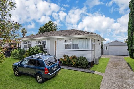 Photo of property in 6 Burlington Place, Manurewa, Auckland, 2102