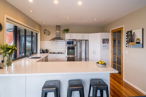 Photo of property in 6 Earls Road, Saint Clair, Dunedin, 9012