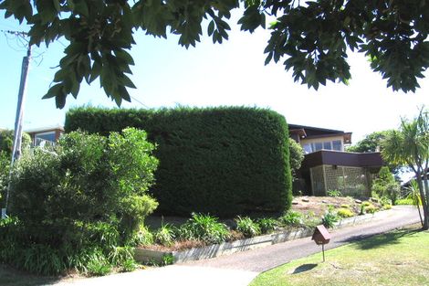 Photo of property in 20a Orchard Road, Waiake, Auckland, 0630