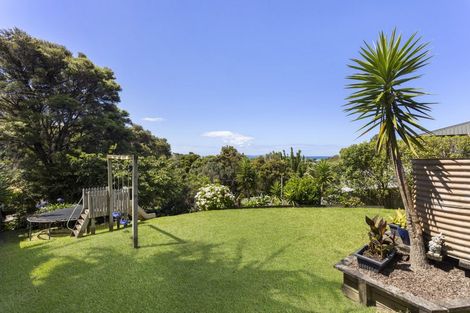 Photo of property in 36 Elliston Crescent, Stanmore Bay, Whangaparaoa, 0932