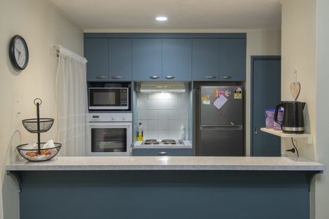 Photo of property in 5a Knox Place, Greerton, Tauranga, 3112