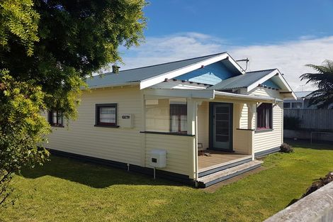 Photo of property in 18 Park Lane, Waitara, 4320